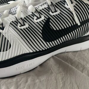 Nike Free Flywire Shoes
